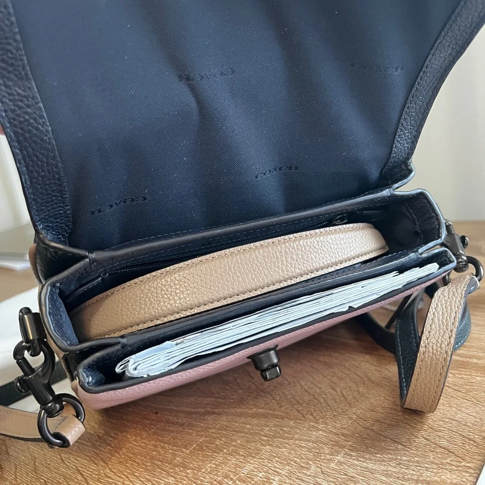 Coach Cassie 19 in colorblock - Picture 8 of 11